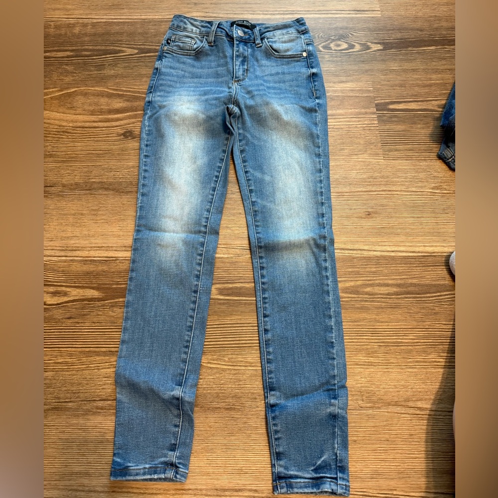 Judy Blue Skinny Blue Jeans with Faded Wash